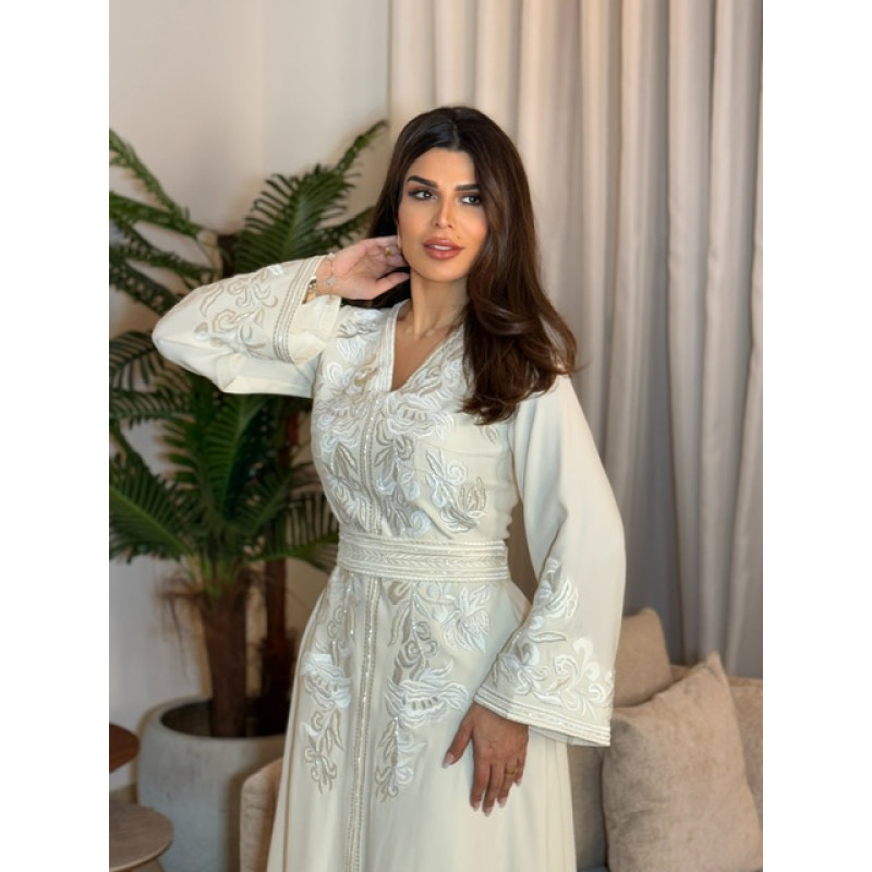 مغربي لون ابيض  تطريز مع شك