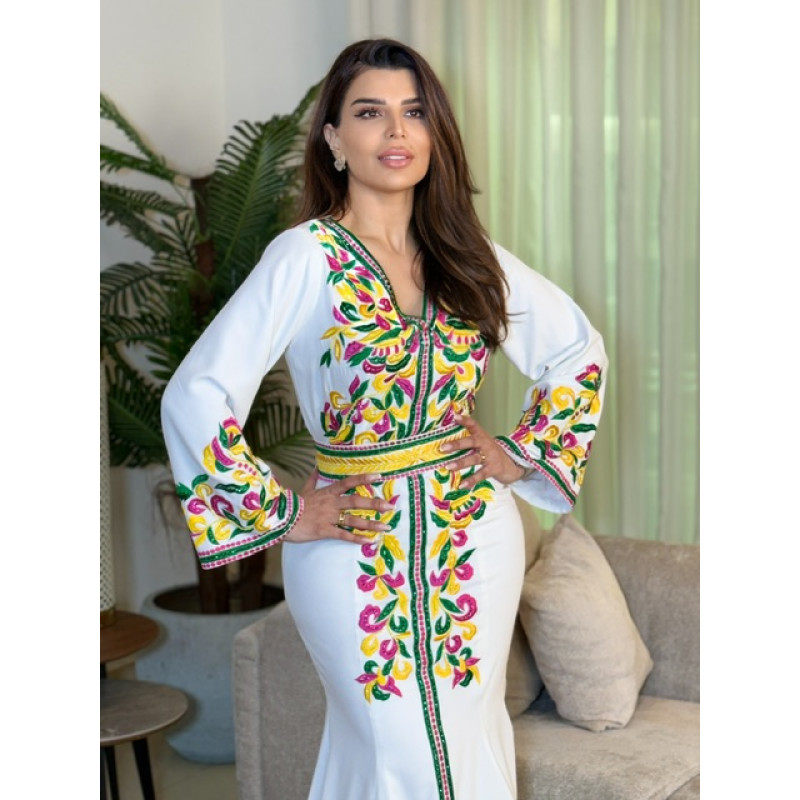 مغربي  اسود تطريز مع شك