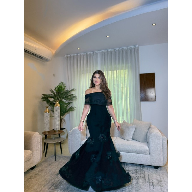 فستان سهره  اسود ناعم وراقي 